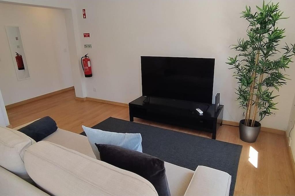 Lisboa/City/Sunny Apar/Metro/Airport/Wifi/Air Cond Ngoại thất bức ảnh